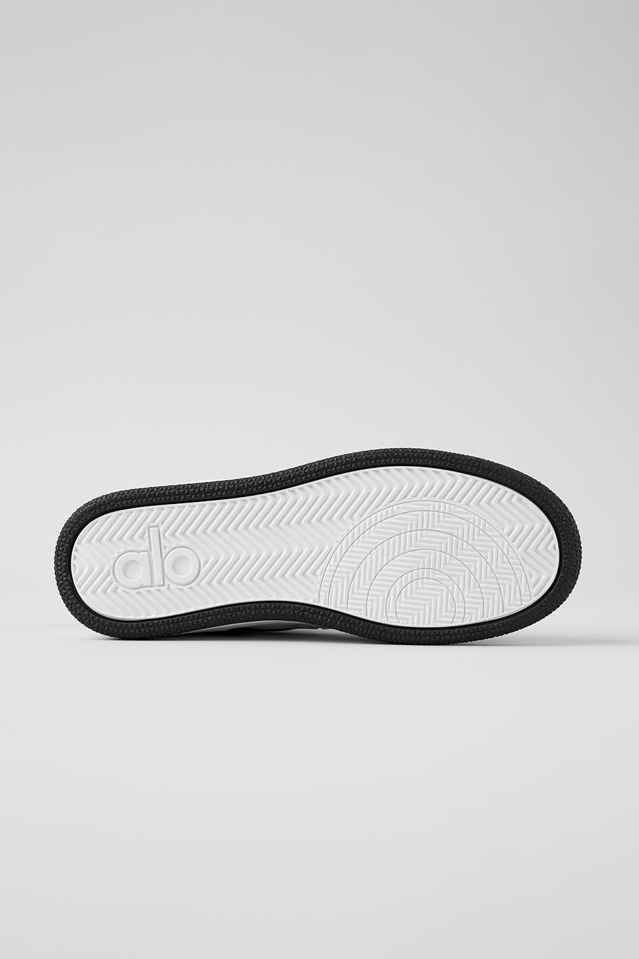 ALO Recovery Mode Sneaker - Black/White - Image 4