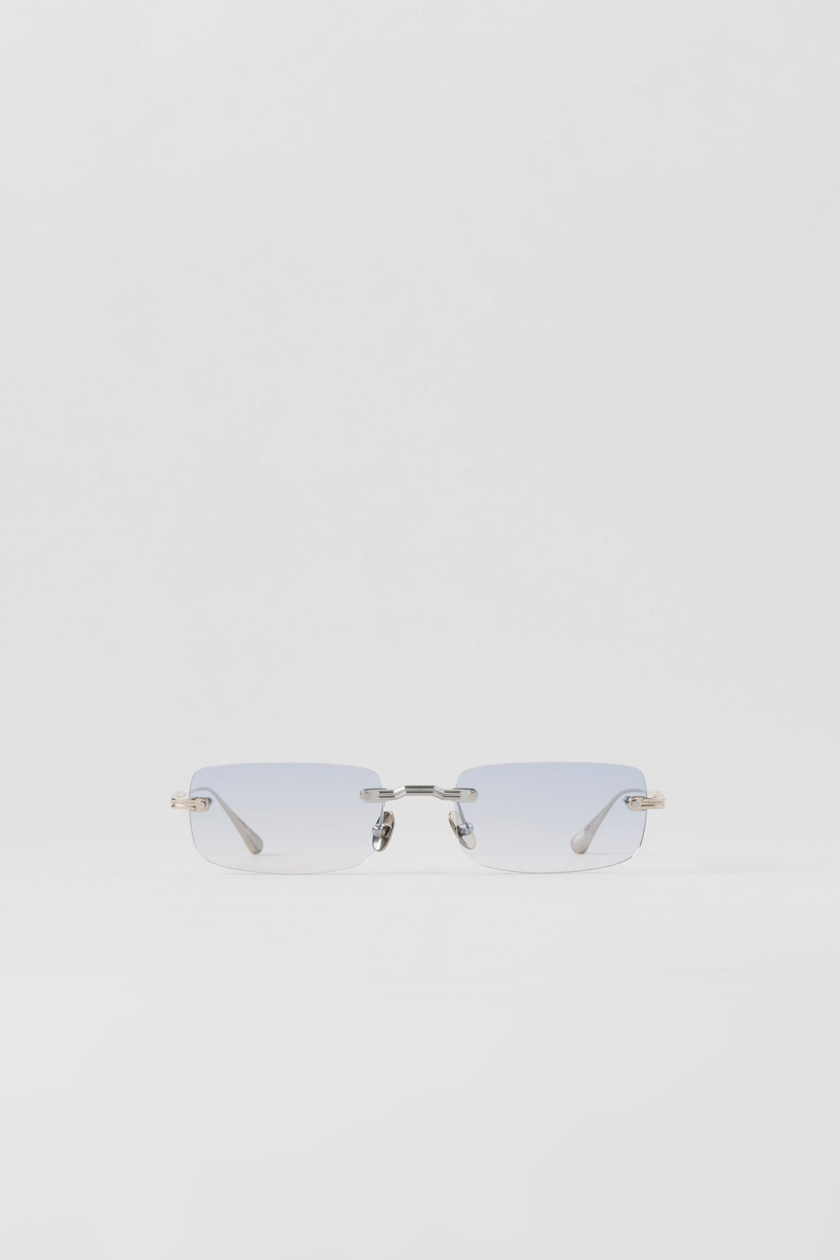 ALO Wire Sunglasses - Chrome/Blue Gradient - Image 3