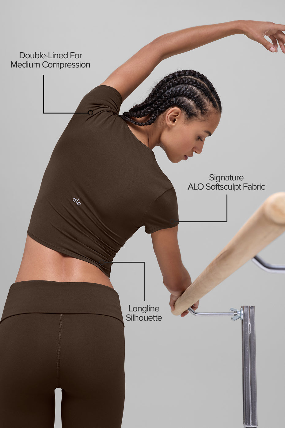 ALO Softsculpt Precision Short Sleeve Top - Espresso - Image 2