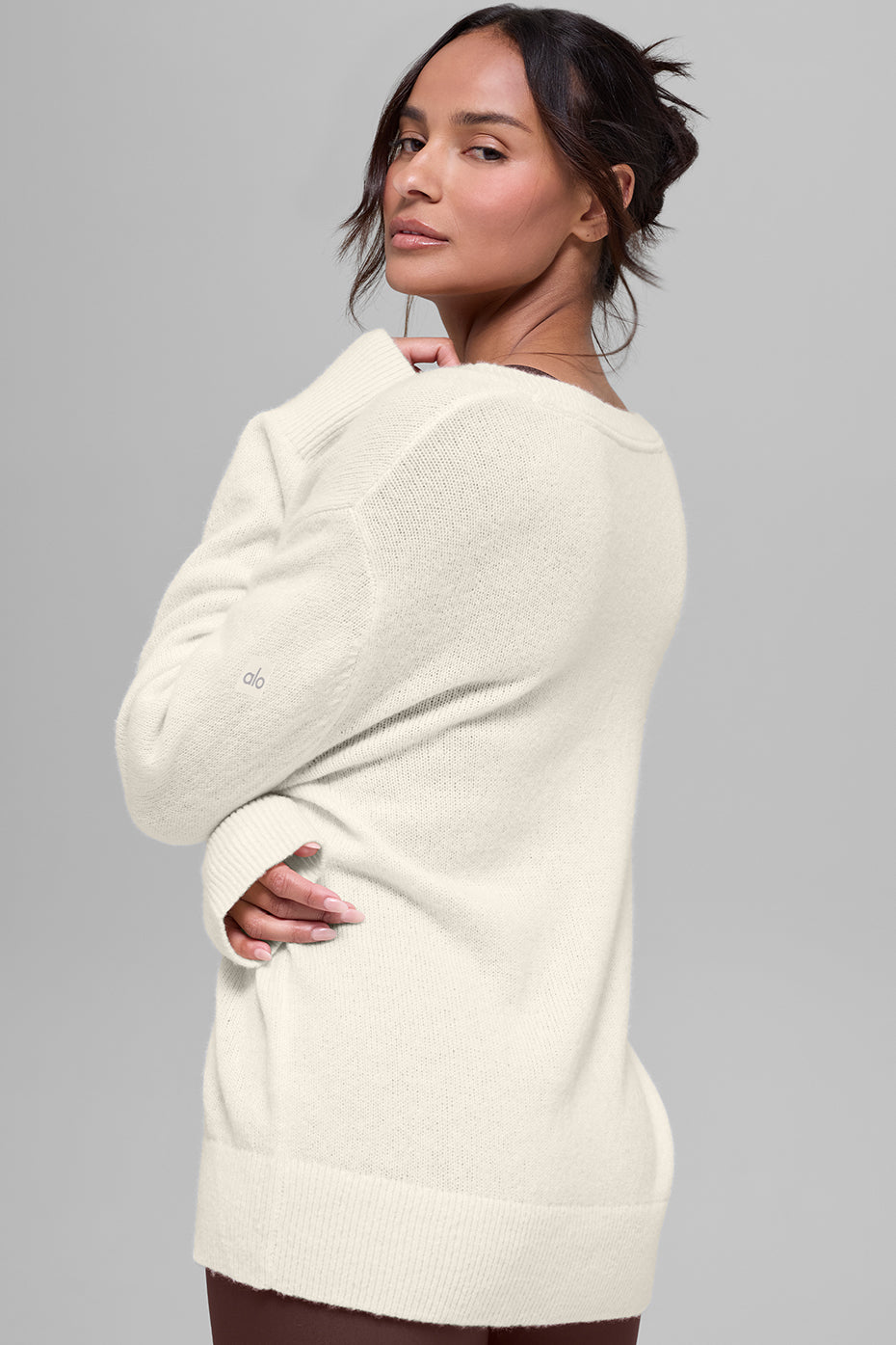 Wool Cashmere New Class Oversized V-Neck Sweater - Ivory - Image 3
