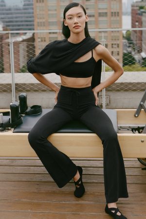 Sway Bootcut Sweatpant - Black