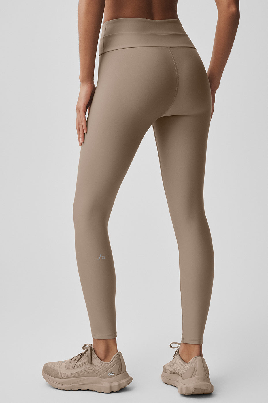 Airlift High-Waist 7/8 Horizon Legging - Gravel - Image 4