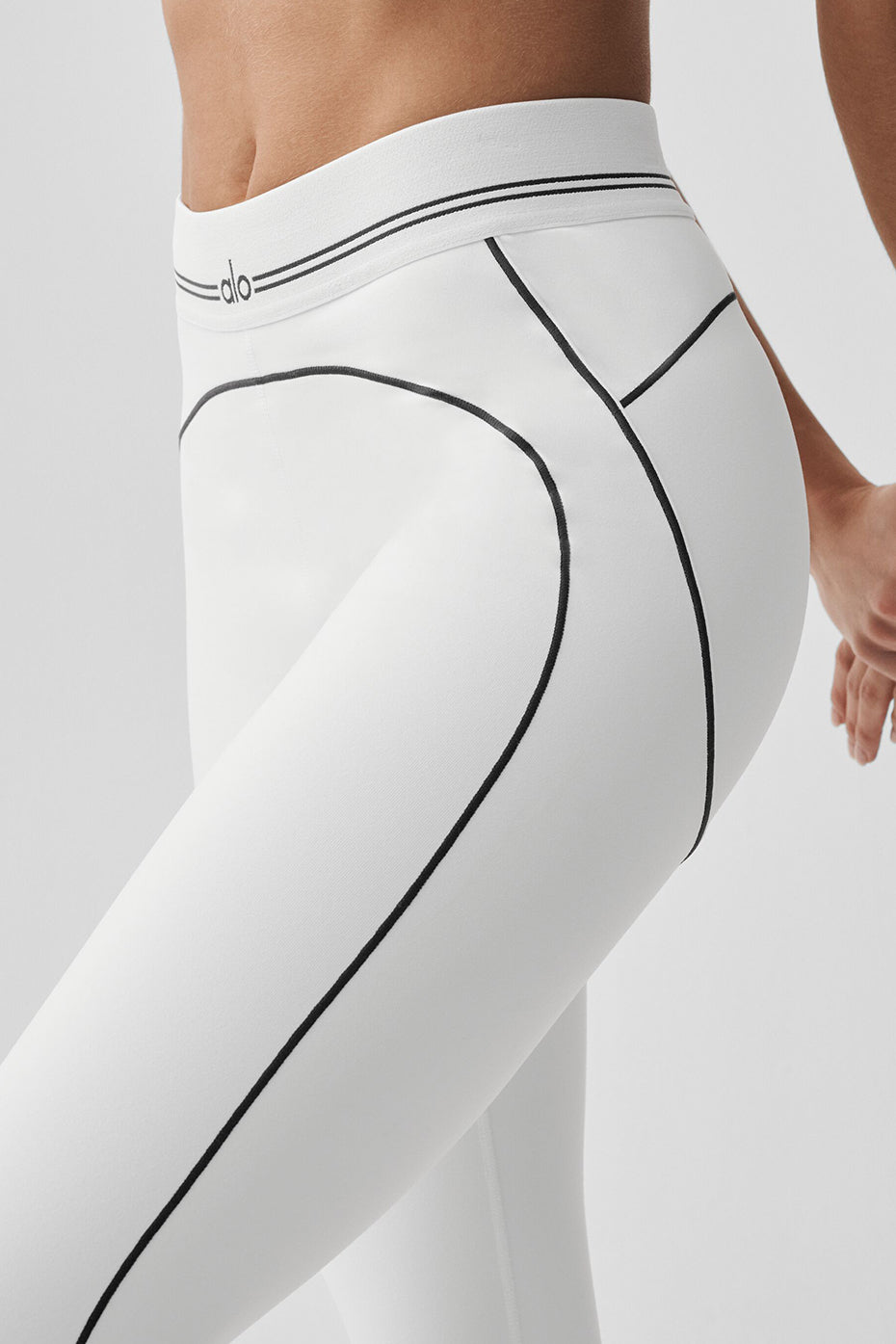 Airbrush High-Waist 7/8 Heart Throb Legging - White/Black - Image 2